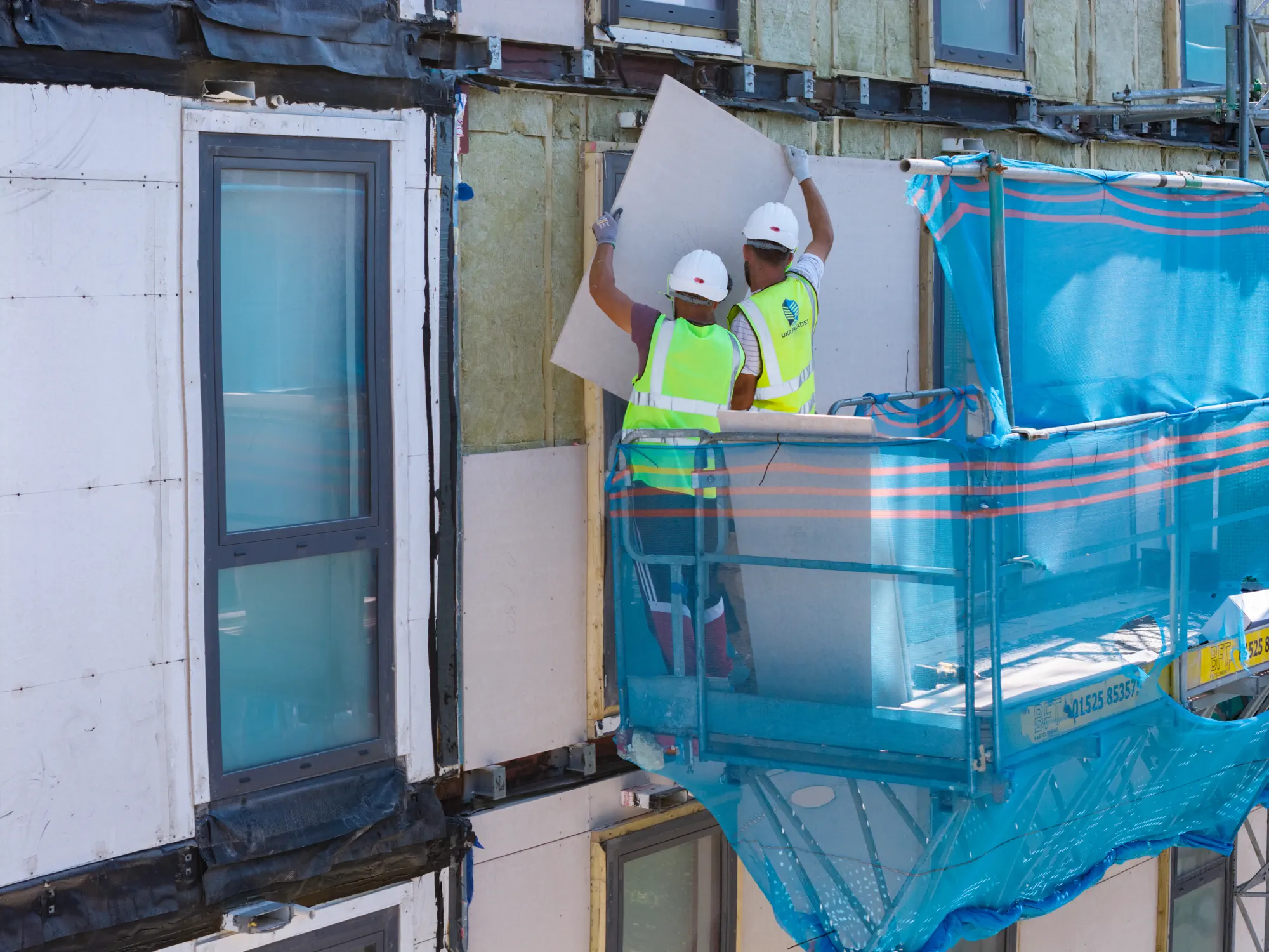 ukr-facades-grand-felda-house-wembley-project-aerial-23 UKR Facades operatives carrying out detailed external wall works at height on Grand Felda House in Wembley