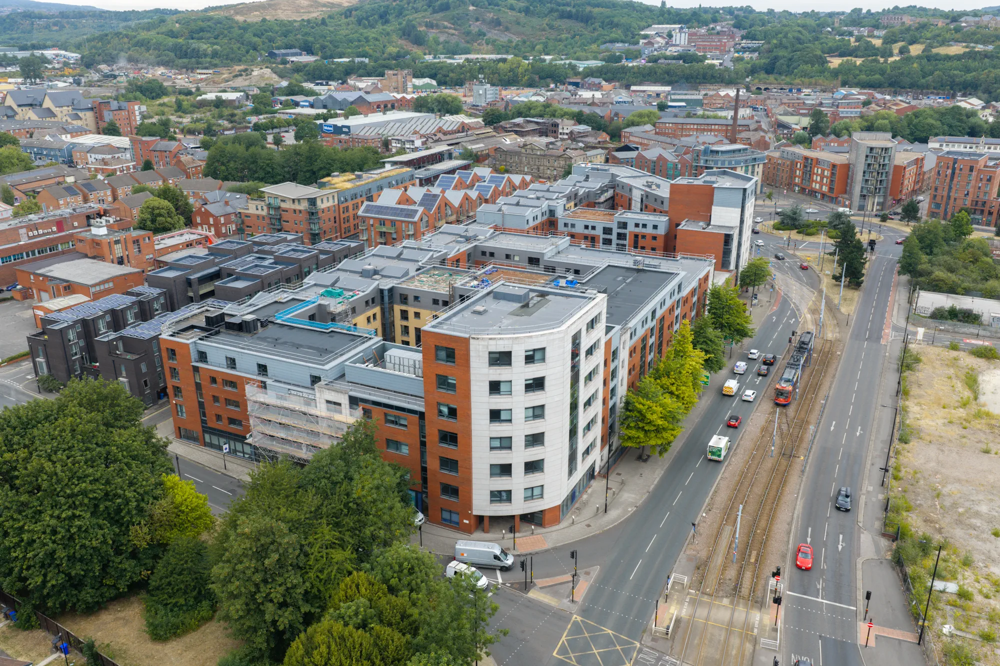 ukr-facades-sheffield-3-sheffield-project-aerial-16 Aerial view of the multi-storey 80 Hoyle Street development and surrounding buildings in Sheffield