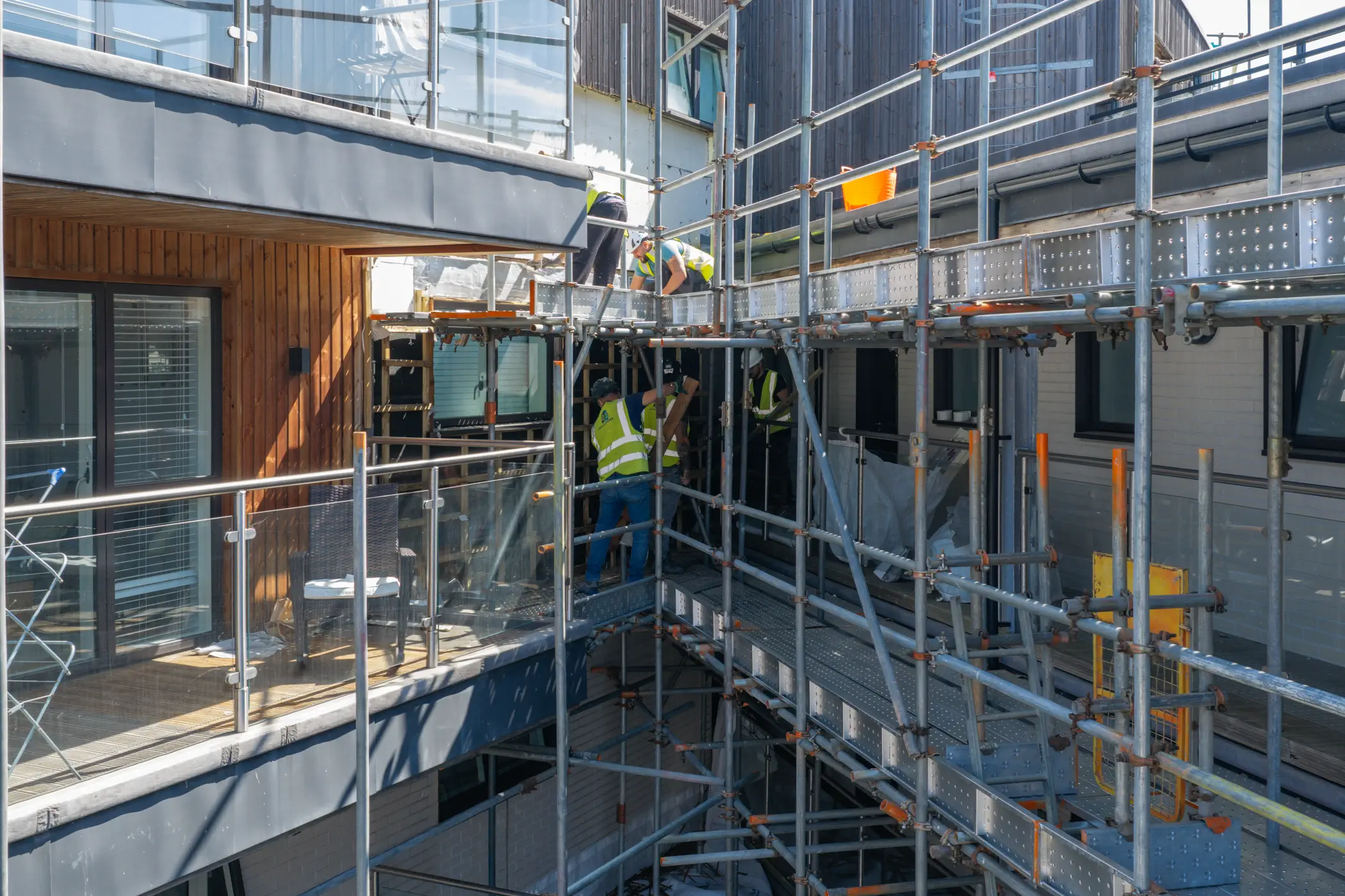 ukr-facades-the-central-london-project-aerial-10 Close aerial view of scaffolding and external facade works at The Central residential development in London