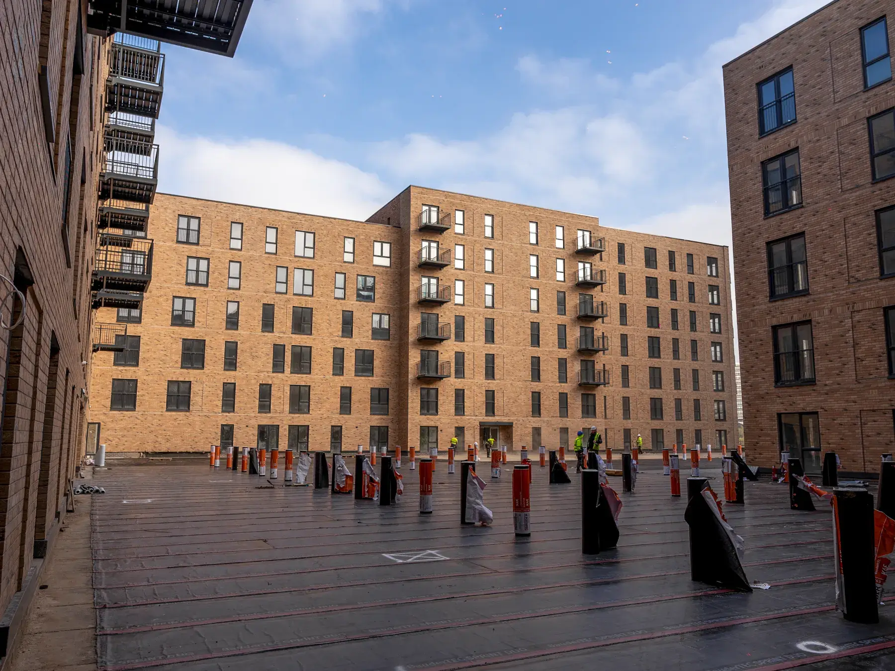 ukr-facades-bridgewater-wharf-salford-15 Brick slip facades and balconies around the Bridgewater Wharf residential courtyard